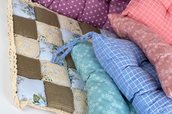 Polštářek na židli světle modrý 40x40cm