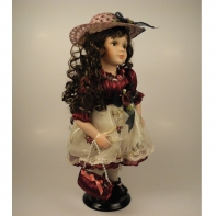 Porcelánová panenka 40 cm Saskie