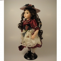 Porcelánová panenka 40 cm Saskie