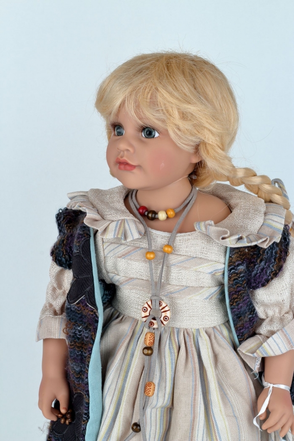 Porcelánová panenka 53cm vinyl