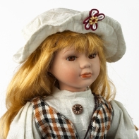 Porcelánová panenka Anna 40cm