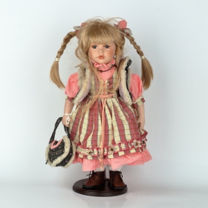 Porcelánová panenka Beáta 42cm