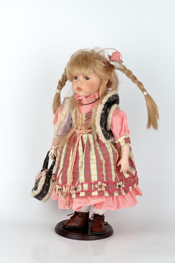 Porcelánová panenka Beáta 42cm