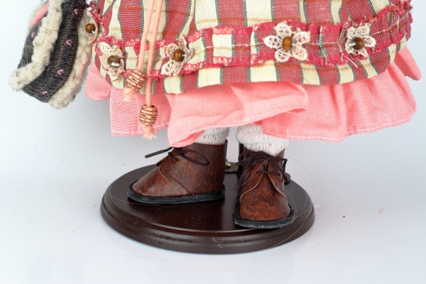 Porcelánová panenka Beáta 42cm