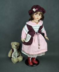 Porcelánová panenka Ella 65cm