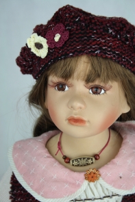 Porcelánová panenka Ella 65cm