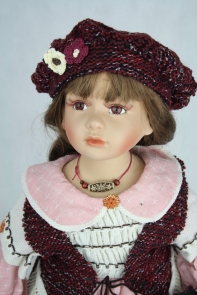 Porcelánová panenka Ella 65cm