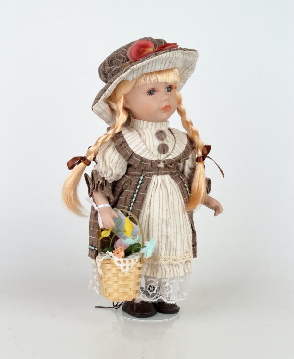 Porcelánová panenka Erika 30cm 