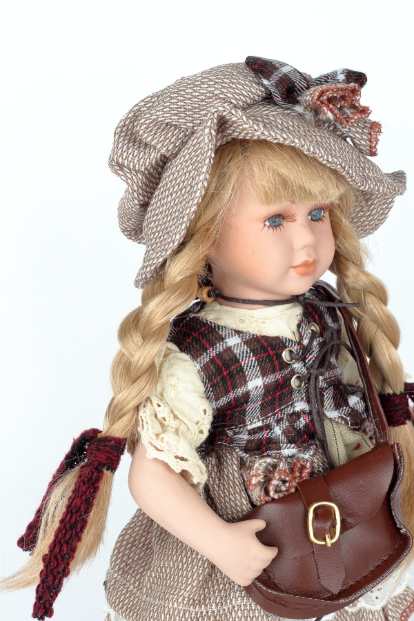 Porcelánová panenka Evelína 30cm