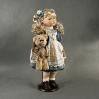 Porcelánová panenka Karina 54cm