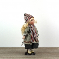 Porcelánová panenka Laura 30cm