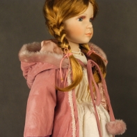 Porcelánová panenka Leona ručně vyráběná 70 cm