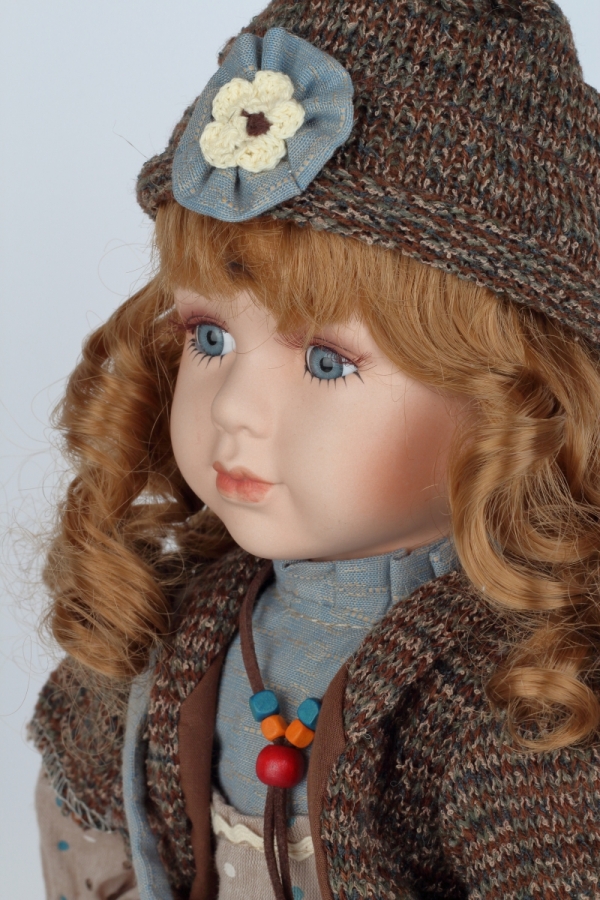 Porcelánová panenka Martina 45cm