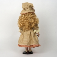 Porcelánová panenka ručně malovaná - blondýnka v šatečkách 56cm