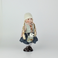 Porcelánová panenka stojící Vaneska 30cm