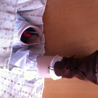 Porcelánová panenka Terezka - zlomená noha