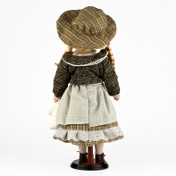 Porcelánová panenka v šatečkách s medvídkem 42cm