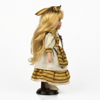 Porcelánová panenka žlutá mašle a kabelka 31cm