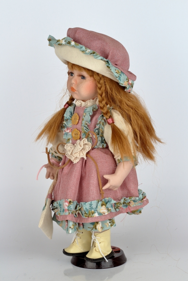 Porcelánová panenka Zuzanka 30cm