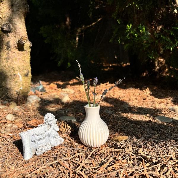 Porcelánová vázička do kolumbária 5,4x7,5x5,4 cm