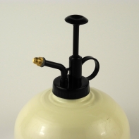 Postřikovač rostlin bílý