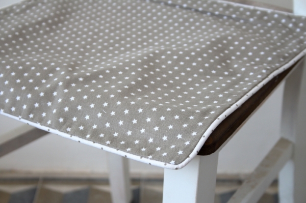 Povlak na polštář béžový 40x40cm