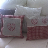 Povlak na polštář červené srdce 40x40cm