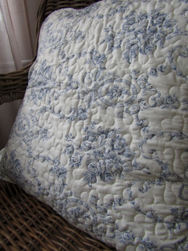 Povlak na polštář do postele modrý 50x50cm