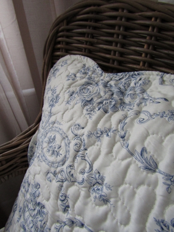 Povlak na polštář do postele modrý 50x50cm