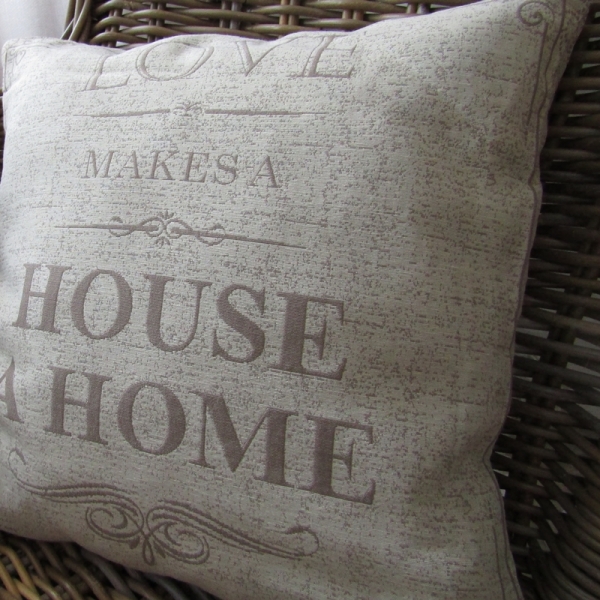 Povlak na polštář House AND Home světlý 40x40cm