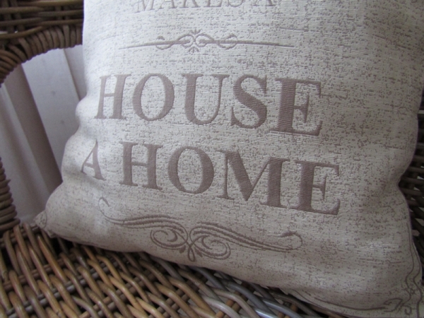 Povlak na polštář House AND Home světlý 40x40cm