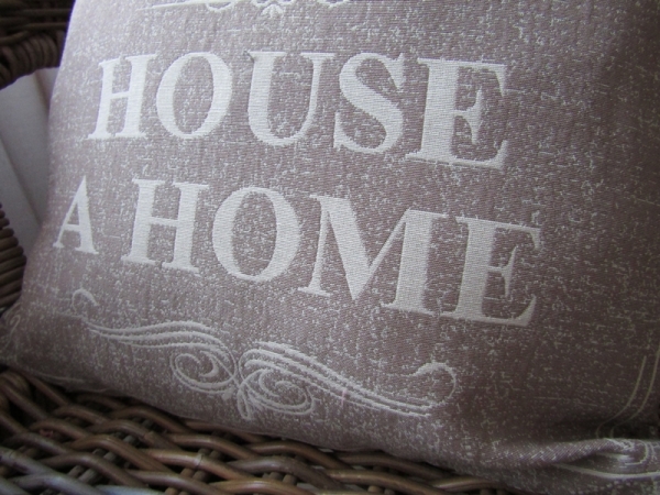 Povlak na polštář House AND Home tmavý 40x40cm