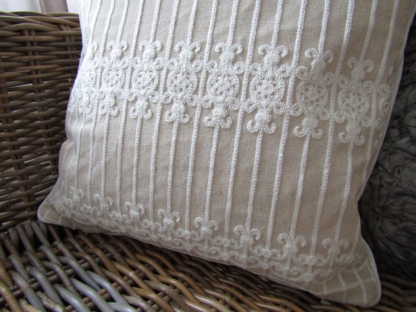 Povlak na polštář s ornamenty 40x40cm