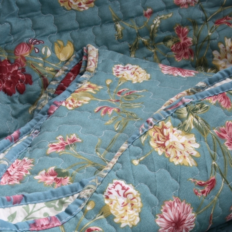 Přehoz na postel karafiát 250x230cm