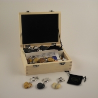 Přívěsek na klíče kamenný ve tvaru srdce