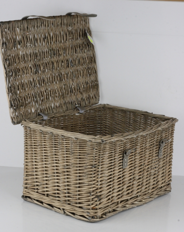 Proutěná truhlice dvojkolo 45x30x34cm