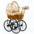 Proutěný kočárek pro panenky 56x28x50cm
