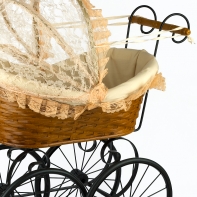 Proutěný kočárek pro panenky 56x28x50cm