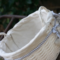 Proutěný koš bílý průměr 28cm