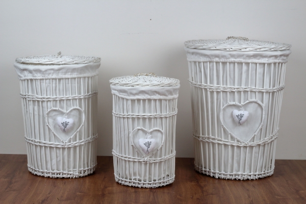 Proutěný koš na prádlo bílý levandulové srdce 51cm