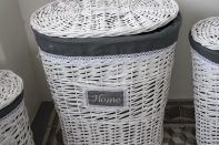 Proutěný koš na prádlo s šedou látkou 40cm
