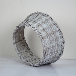 Proutěný kryt na stojan vánočního stromku