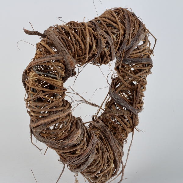 Proutěný věnec srdce 30cm