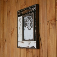 Rámeček na fotografii hnědo-bílý