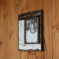 Rámeček na fotografii hnědo-bílý