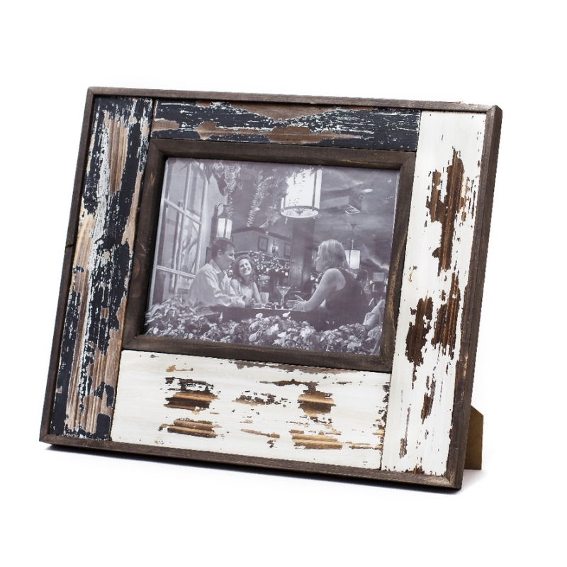 Rámeček na fotografii hnědo-bílý