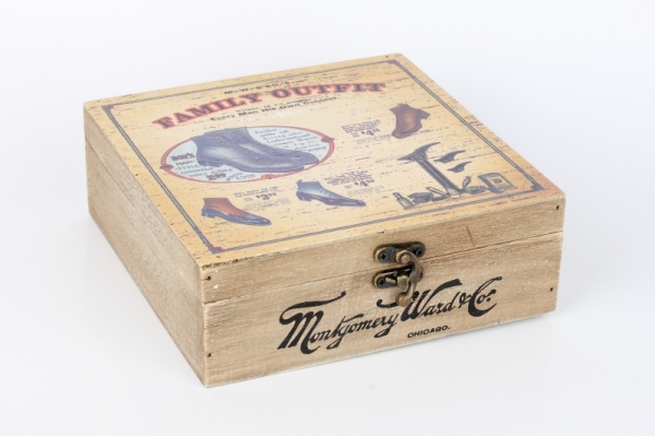 Retro box na krém na boty s kartáčem 20x20x7cm