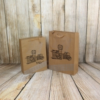 Retro dárková papírová taška fotoaparát 23x32x8,5cm