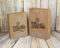 Retro dárková papírová taška fotoaparát 27x37x9cm