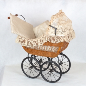 Retro kočárky / kočárek pro panenku hnědé proutí 66x60x28cm